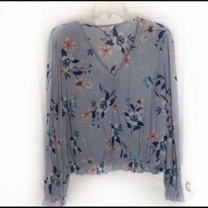 NWT Candies Ruched Floral Blue Top Size XXL. Fits more like XL